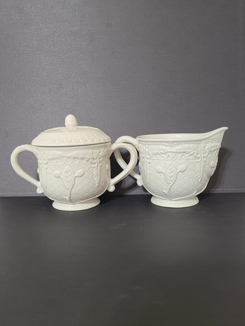 Decma Creamware II Majolica Creamer & Sugar w/ Lid Set Ivory Portugal 1989